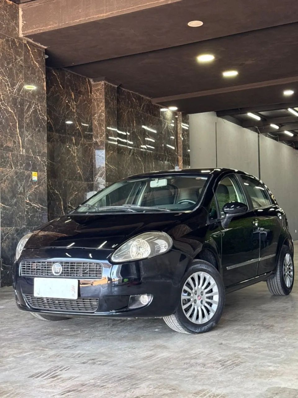 Fiat Punto Punto ATTRACTIVE 1.4 Fire Flex 8V 5p 2012