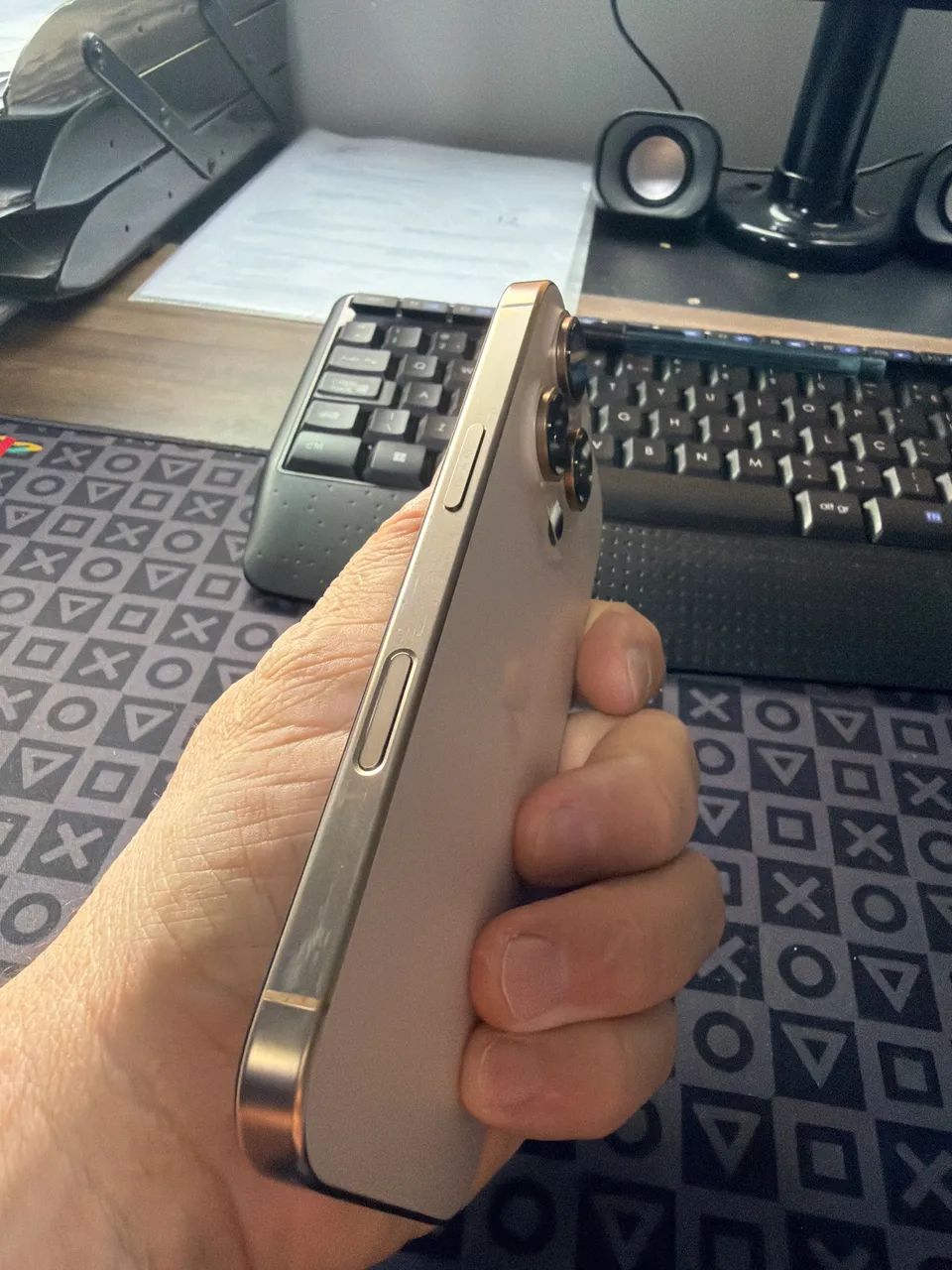 iPhone 16 Pro 256 Gb - Foto 3