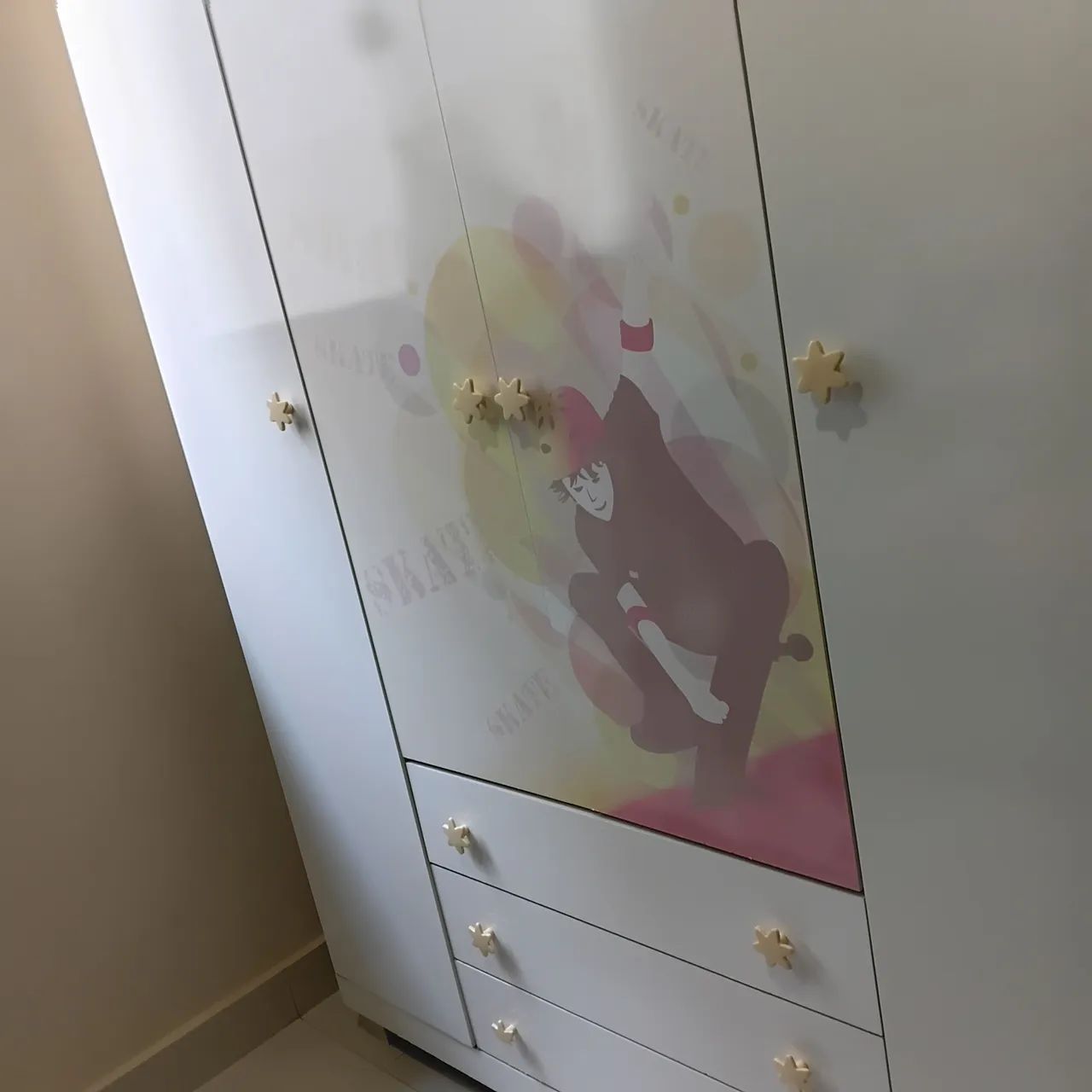 Guarda roupa infantil 