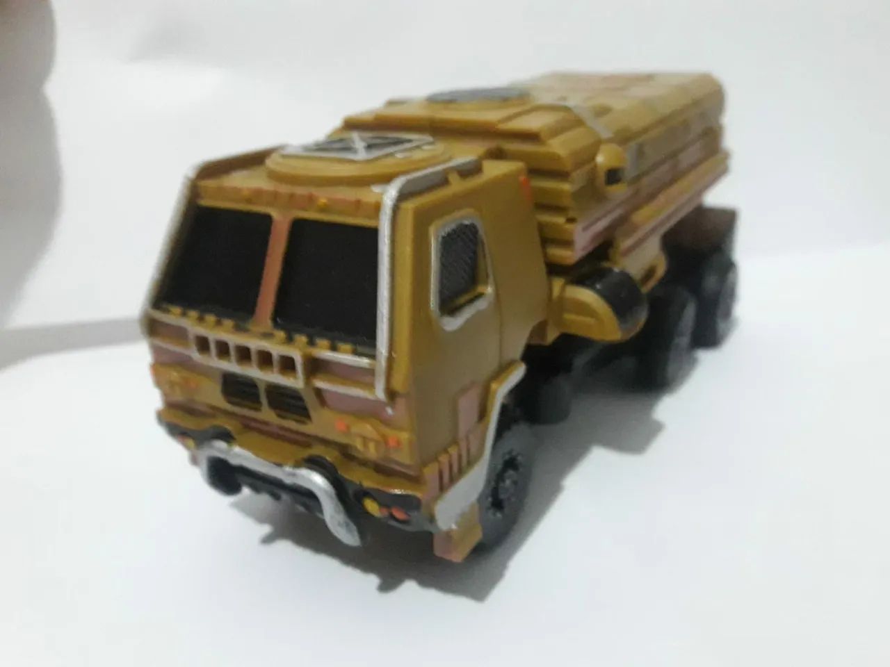 Boneco transformers na caixa - Foto 5