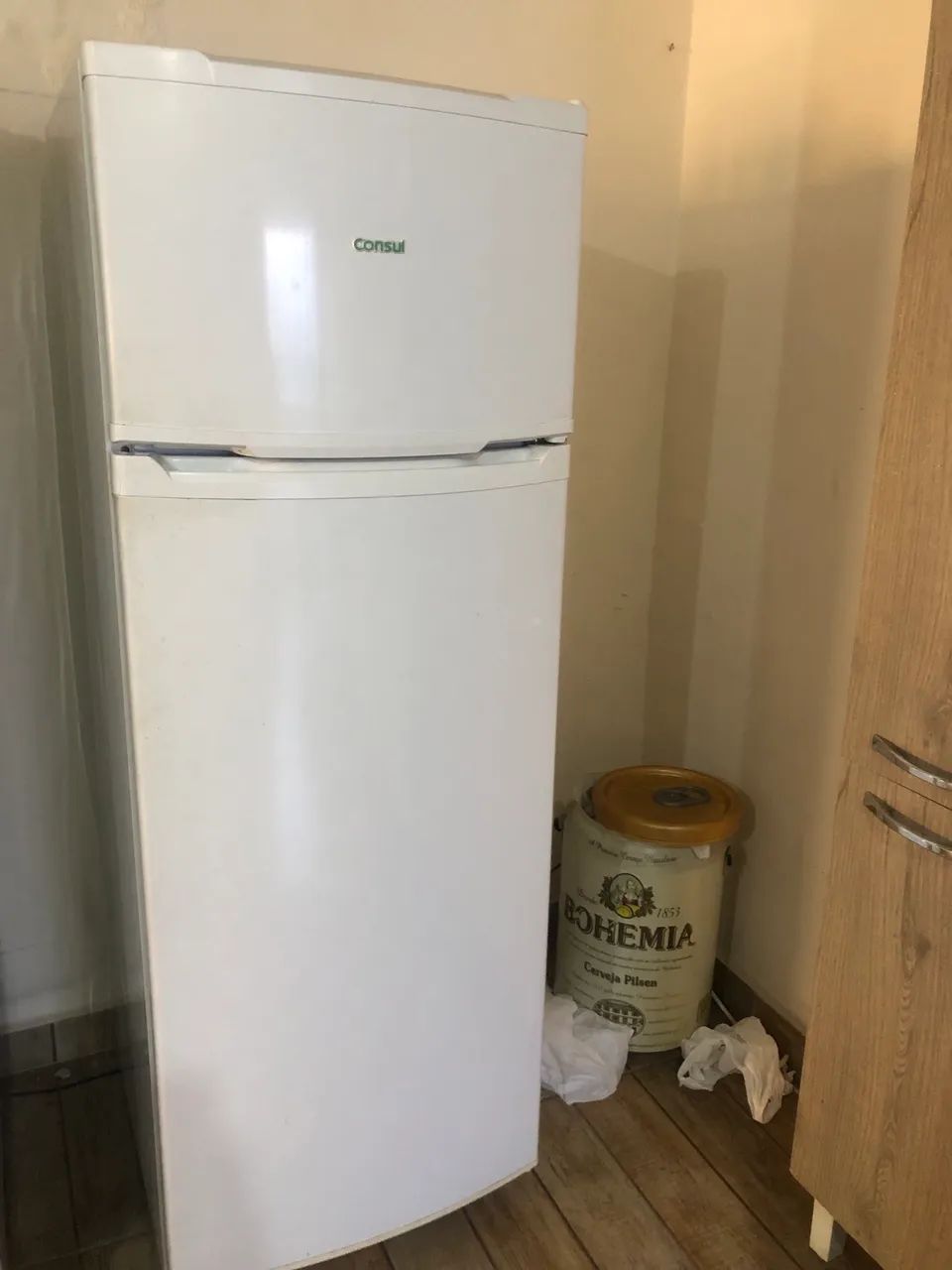 Geladeira duplex 330 litros super nova - Geladeiras e Freezers