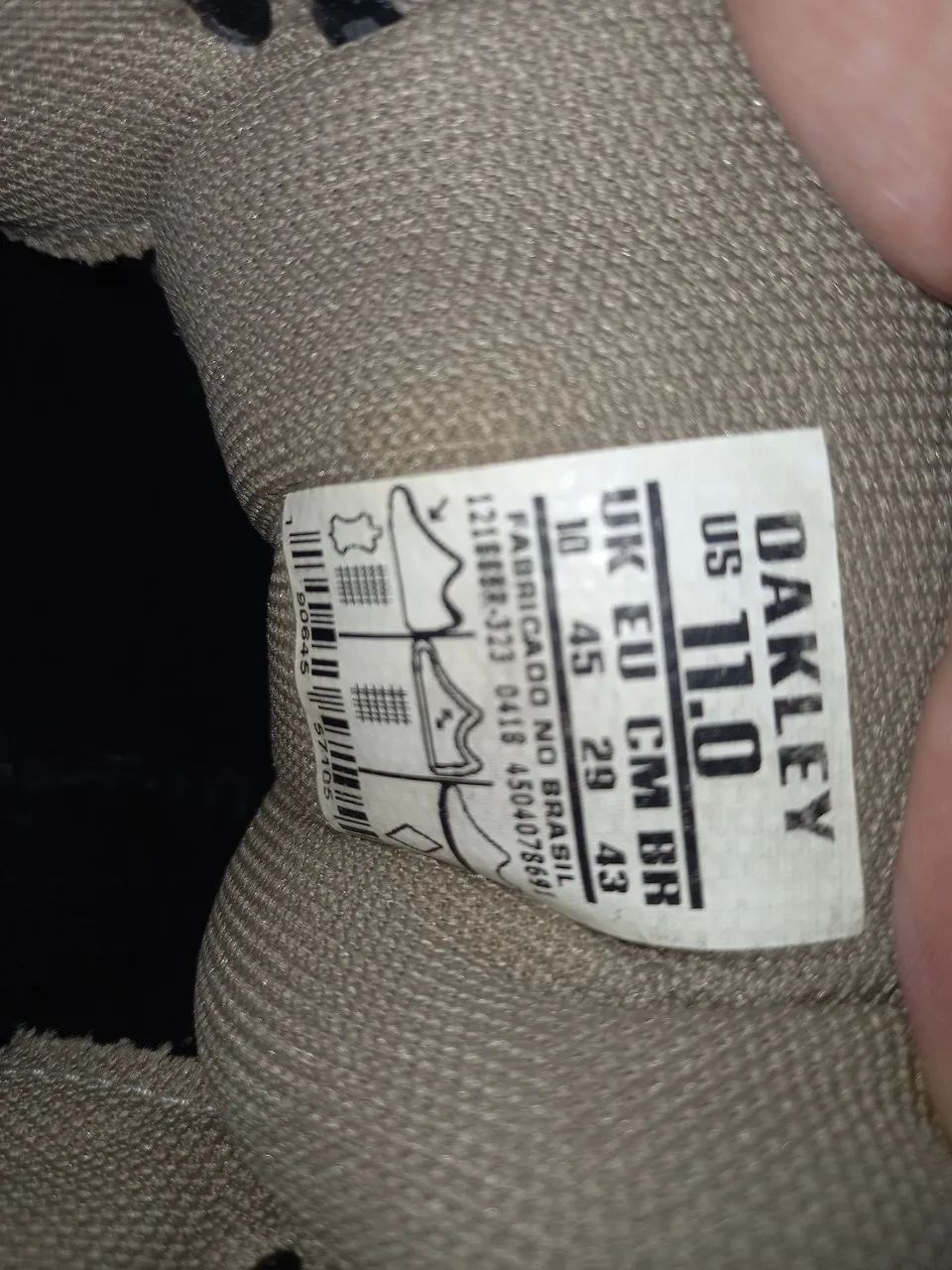 Tênis Oakley tamanho 43 usado - Foto 3