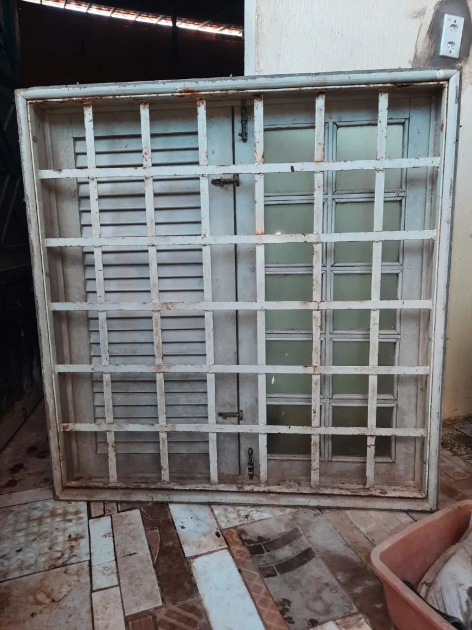 Window64962664823043120