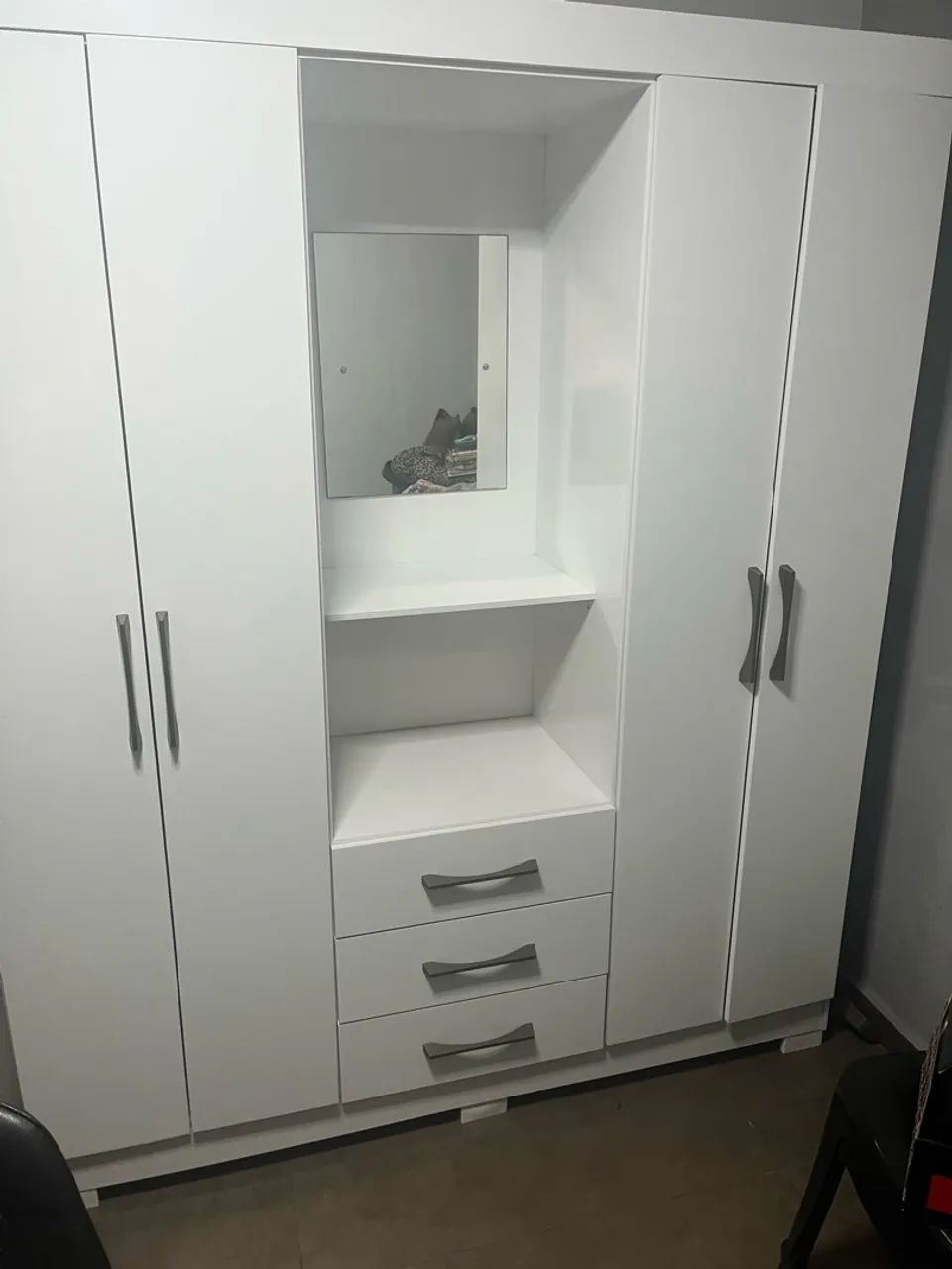 Guarda roupa casal novo 