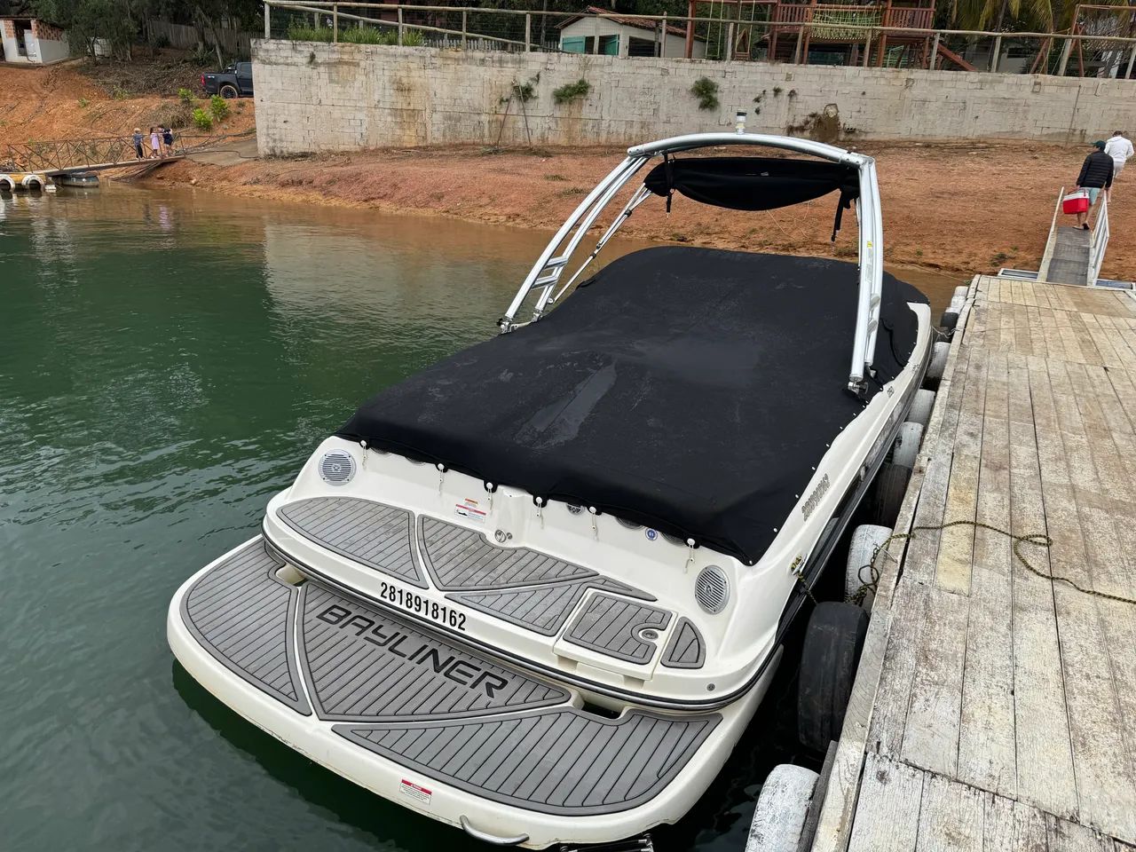Bayline 250 muito nova