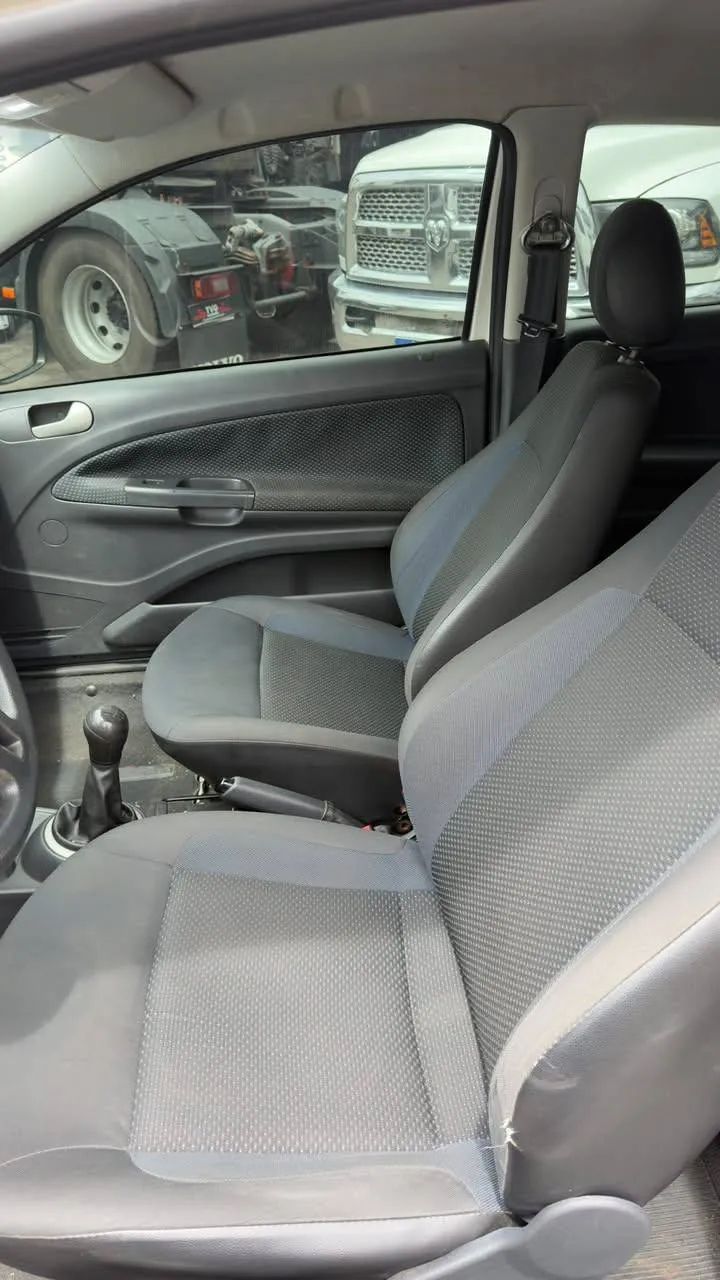Volkswagen Gol Geração VI City 1.6 8V MI Total Flex Mec. 4P, foto 4 de 14