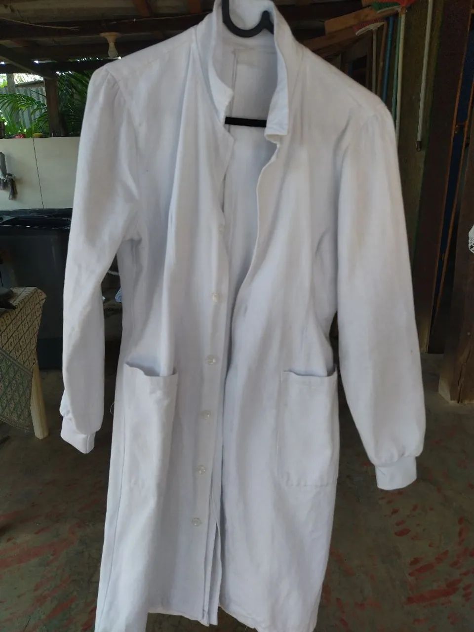 Vende-se jaleco, feminino, tamanho P