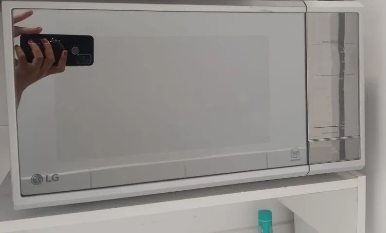 Microondas espelhado