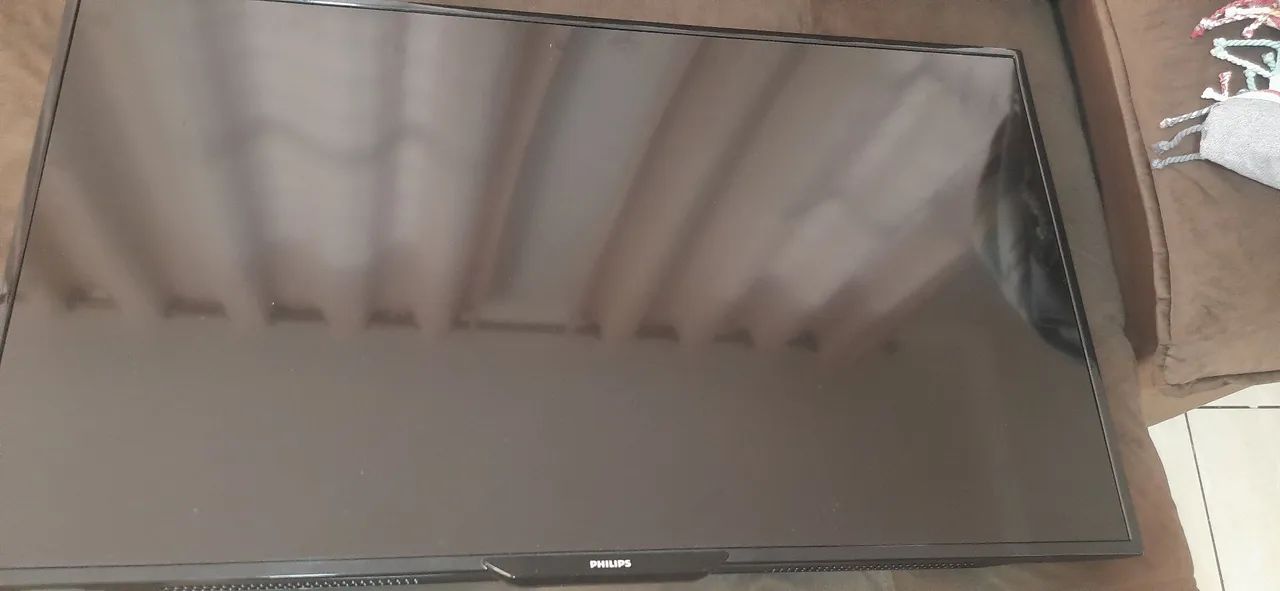 Vendo TV  lcd 43 Philips 