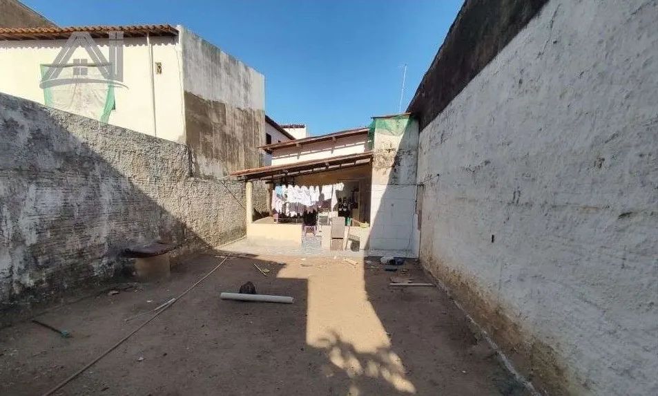 Casa para venda possui 138 metros quadrados com 2 quartos em Parque Genibaú - Fortaleza -  - Foto 3