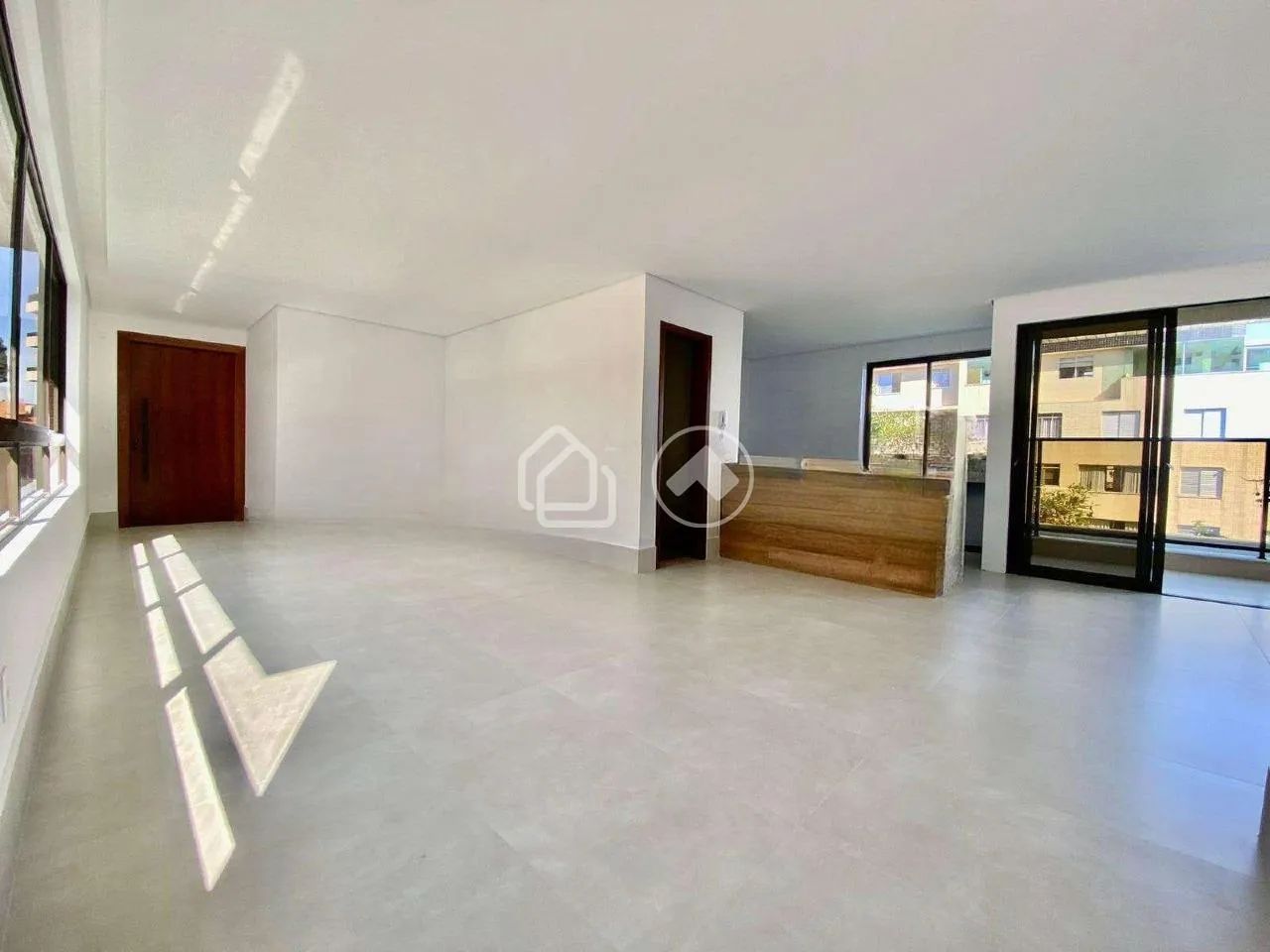 Apartamento de Luxo com 93 m²  Conforto, Sofisticação e Versatilidade - Foto 2