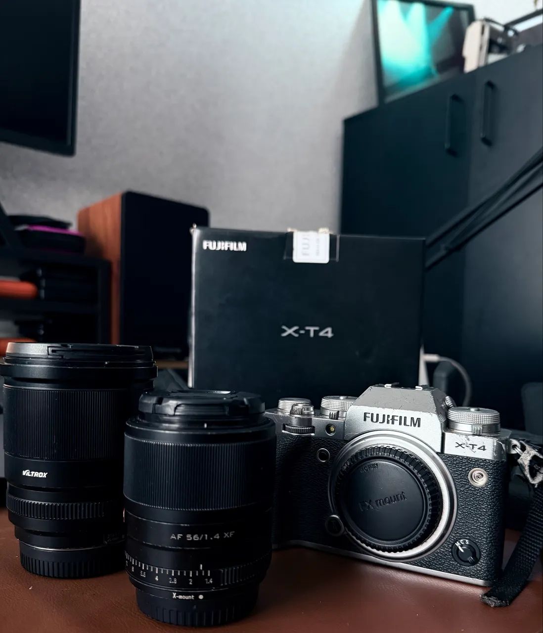 Kit Fujifilm xt4 completa com lentes , bateria e caixa 