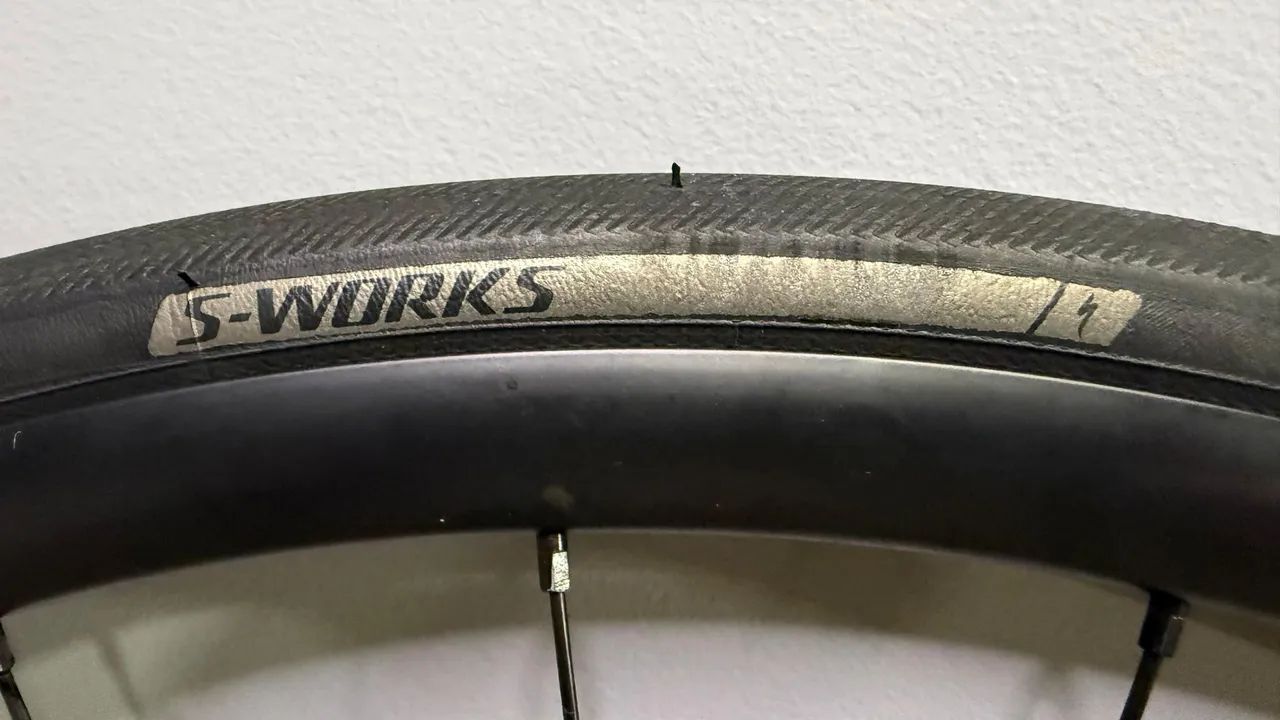Rodas Dt swiss r470db disc + Pneu - Foto 5