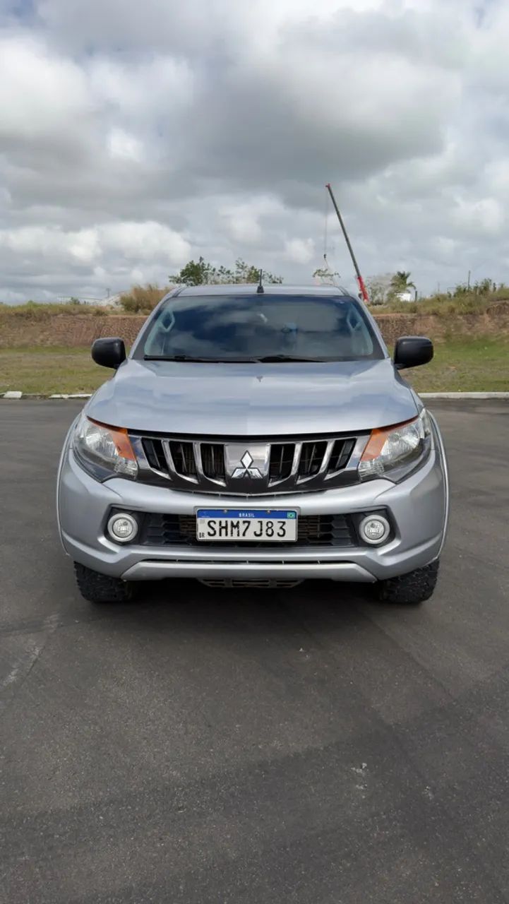 Mitsubishi L200 L200 Tri. Outdo. GLS 2.4 CD 4x4 Die. Aut 2023