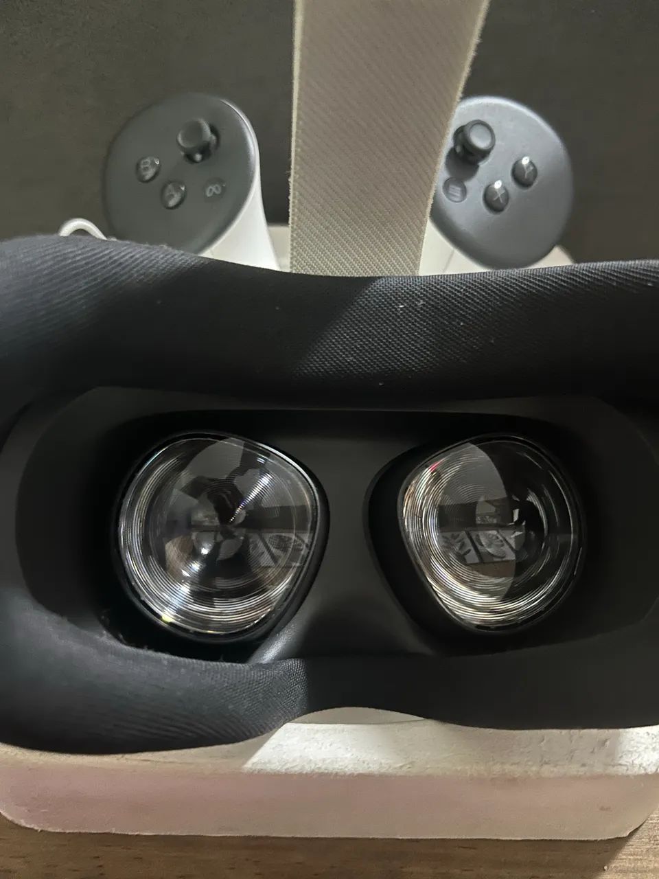 Óculos de realidade virtual meta quest 3s - Foto 2