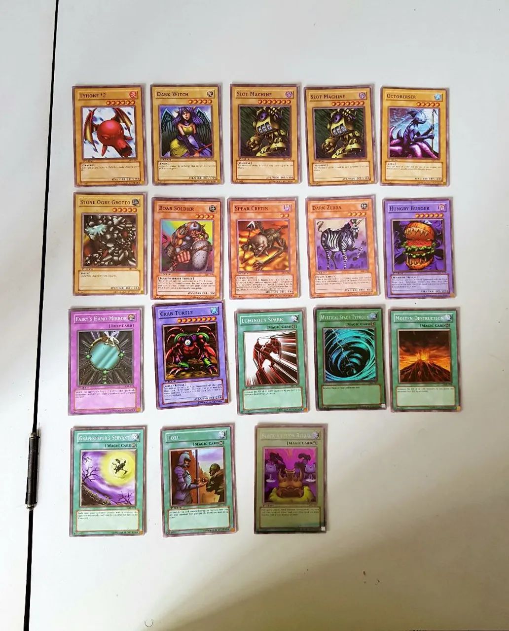 Yu-Gi-Oh! 18 cartas (TCG) de 1996 1° edição originais selo dourado