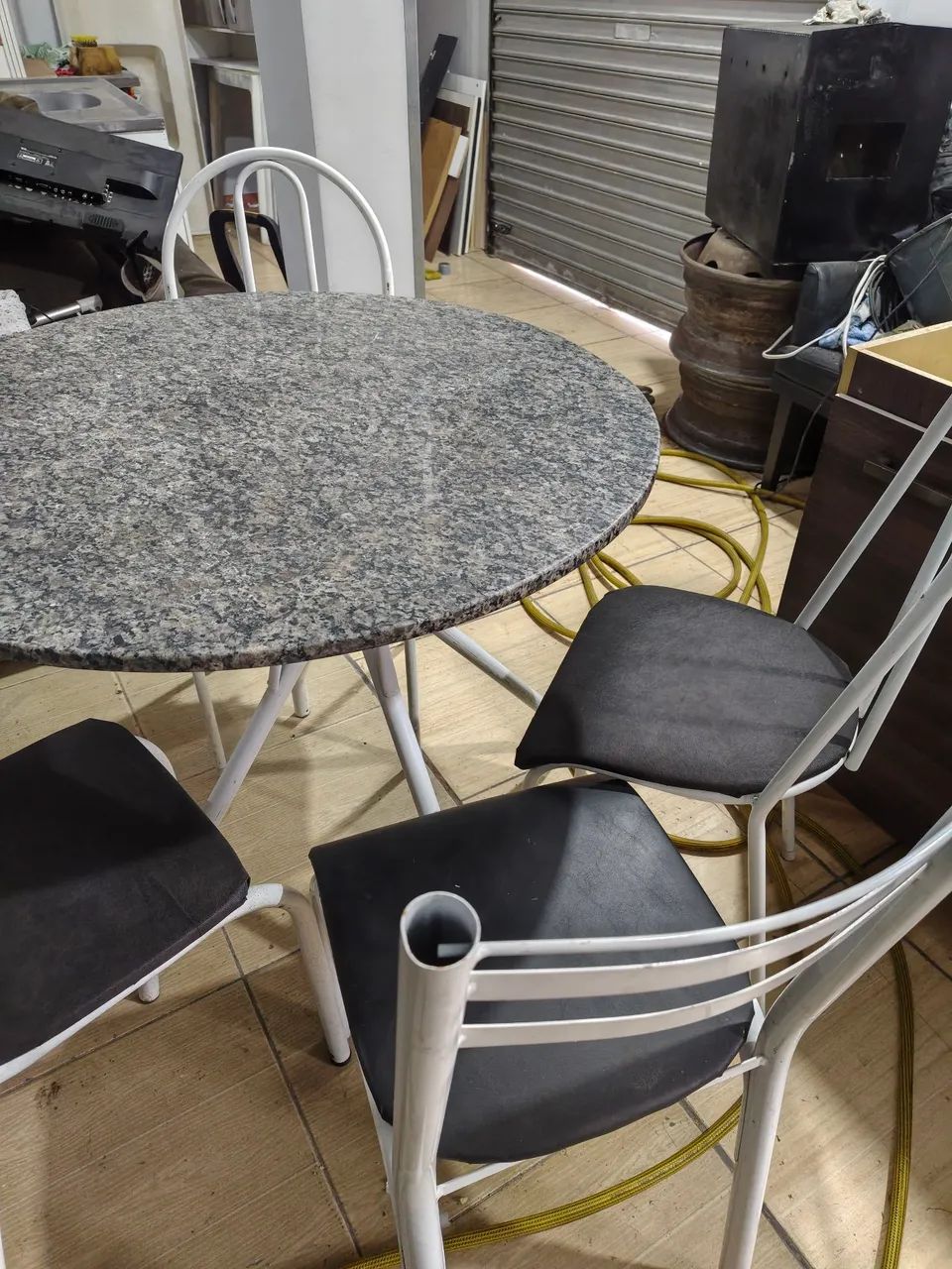 Mesa de granito usada só marcas sde uso - Foto 4