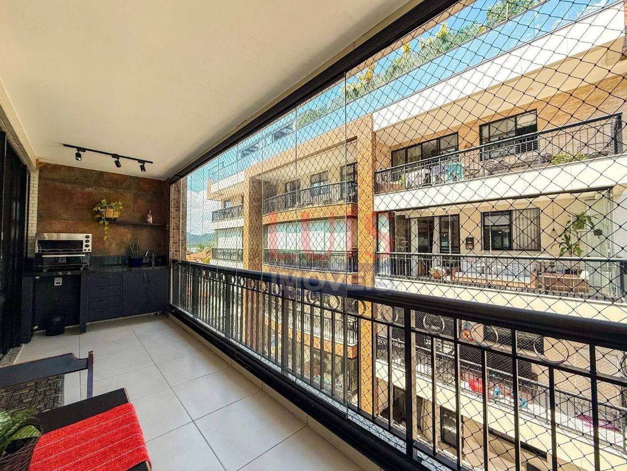 Apartamento com 3 dormitórios para alugar, 98 m² por R$ 7.304,00/mês - Piratininga - Niter