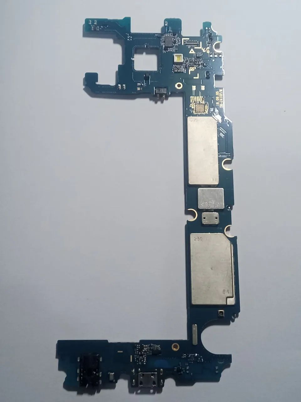 Placa mãe celular Samsung j4 core funcionando  - Foto 3