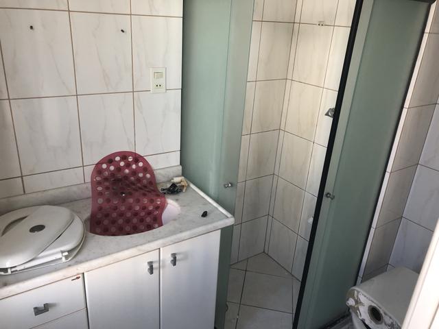 Apartamento 2/4 com dependência, reversível 3/4, localizado - Foto 4