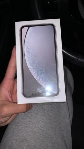 IPhone XR 128gb Lacrado com NF