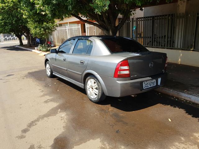 Chevrolet Astra Sedã 1.8 Original a Álcool - Foto 3