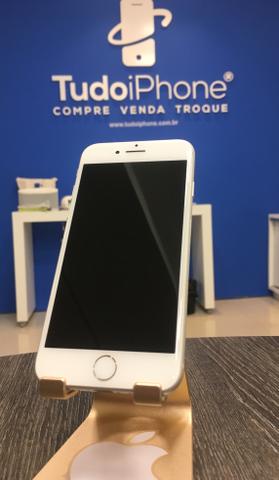 IPhone 7 - 32GB - Usado - Silver (Prata com Branco)