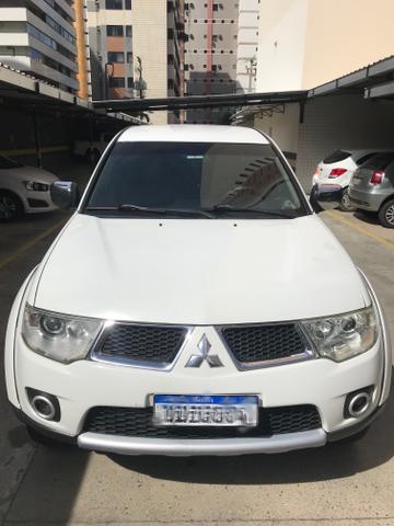Mitsubishi Triton branca diesel 3.2 Hpe 2013 / 2013 4x4. Muito nova. 4 pneus novos - Foto 8