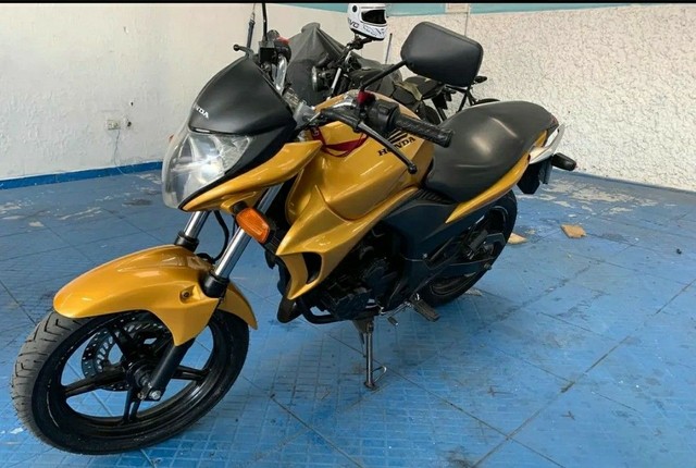 HONDA CB 300