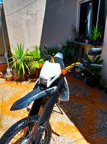 TORNADO BRANCA 2003 C/DETALHES