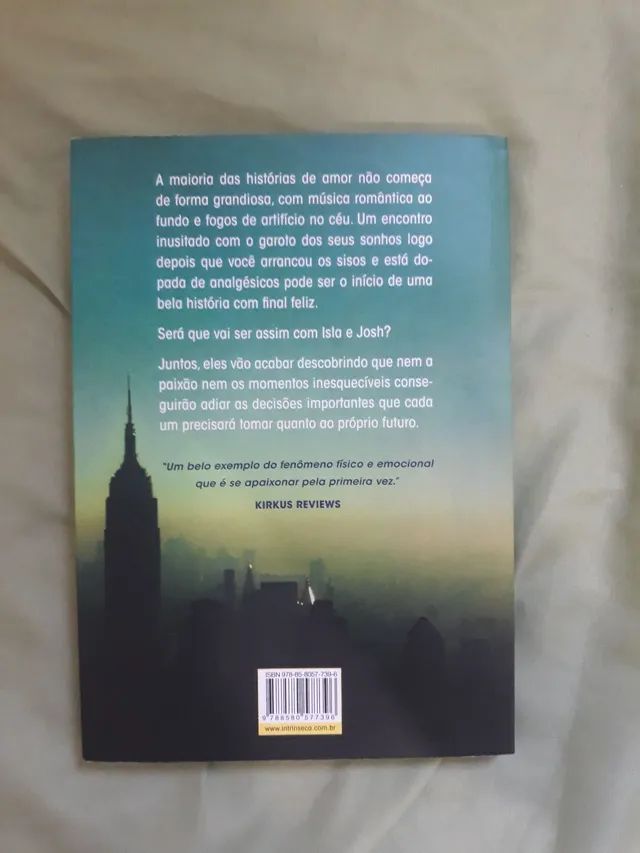 Livro Isla e o final feliz  - Foto 2