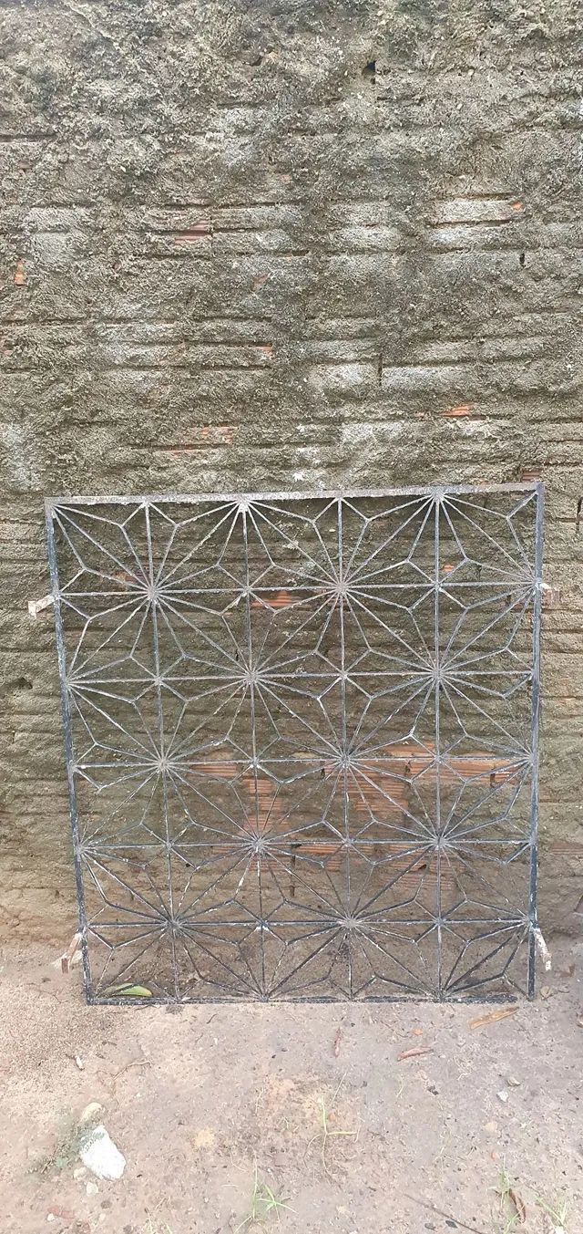 Window Grille407687897139138560