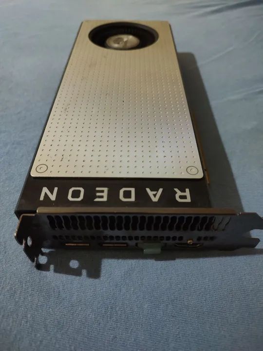 Placa de Vídeo AMD Radeon HD RX 470 4GB - Foto 2