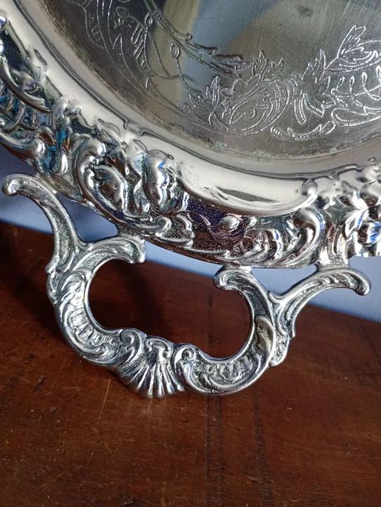 Grande e antiga bandeja europeia em metal - Foto 3
