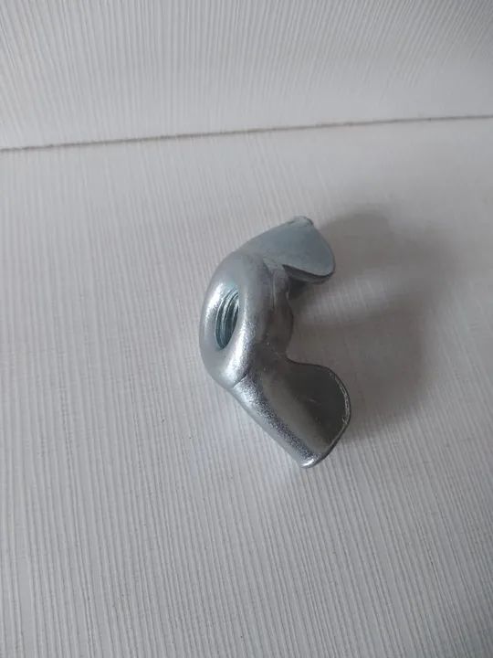 Porca Borboleta . Tenho 39 peças  - Foto 2