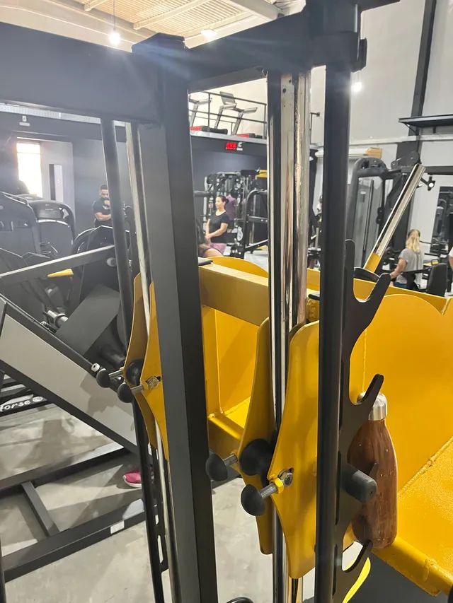 Vendo ou troco por leg press 90 graus - Esportes e ginástica - Europa,  Contagem 1285330240