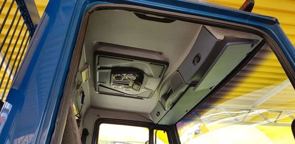 Mercedes-Benz 1318 carroceria 2010 - Foto 7