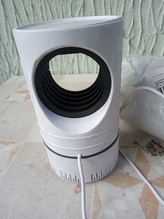 Armadilha para pernilongos usb (5v),  Sua luz ultra violeta atrai o pernilongo... - Foto 3