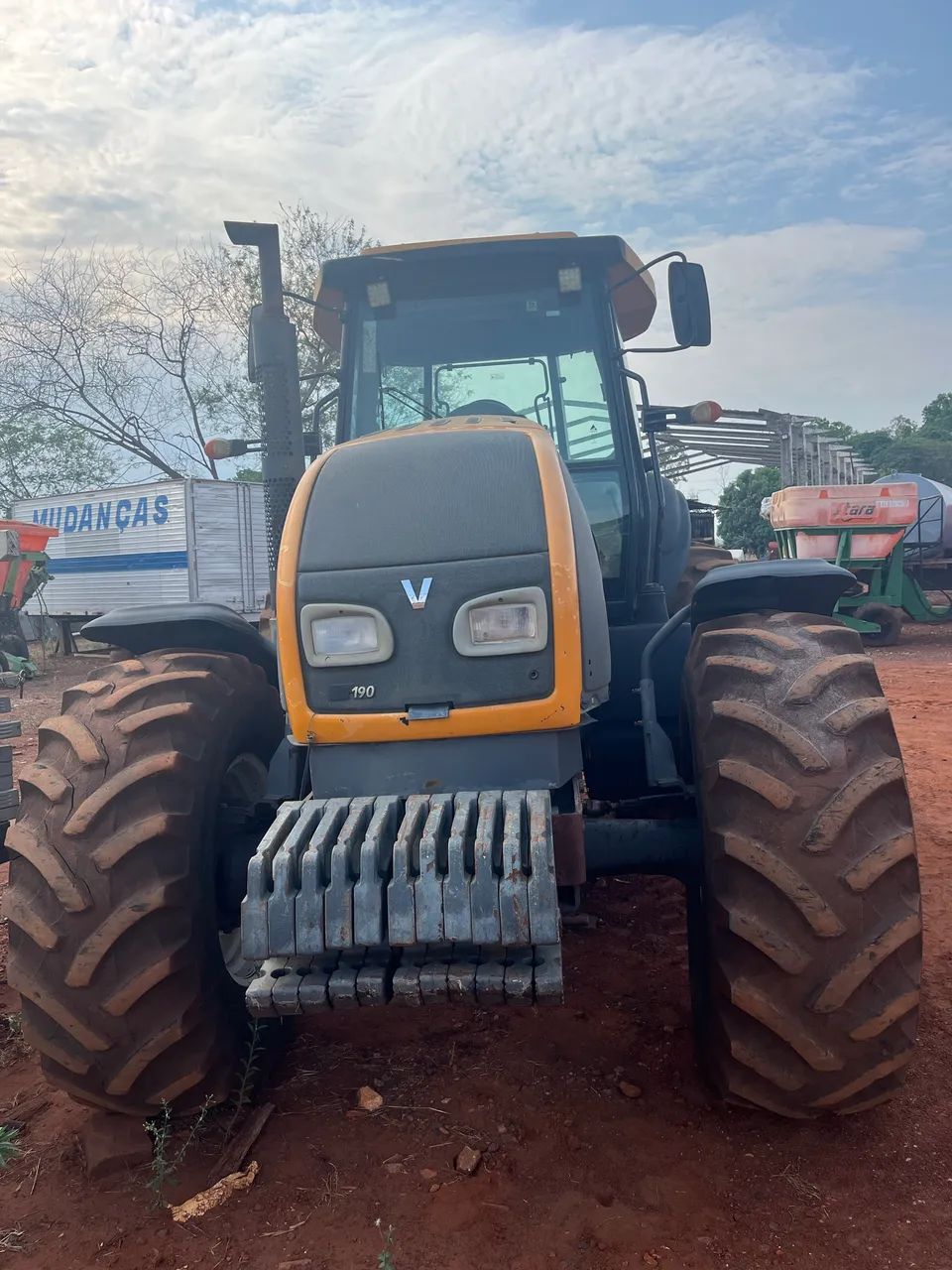Trator Valtra BT 190 ano 2013  - Foto 6