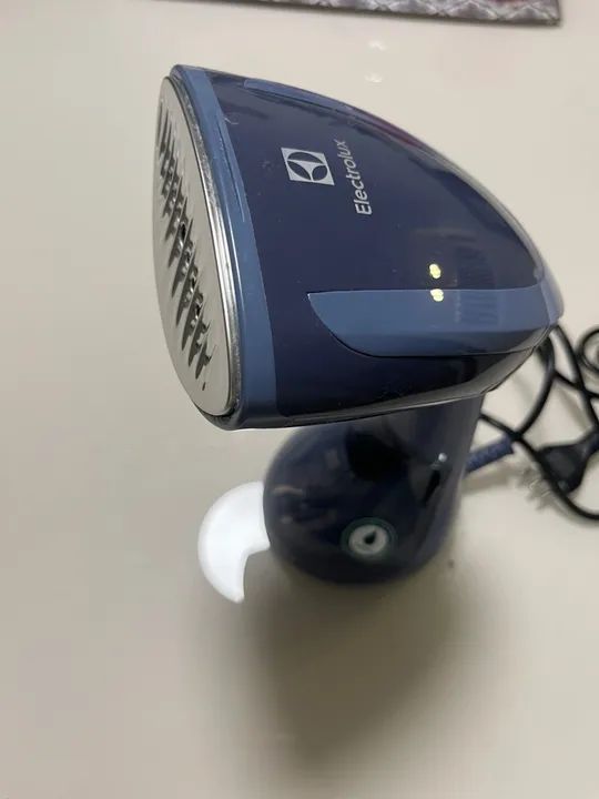 Passador de Roupa a Vapor Electrolux - Novo - Foto 4