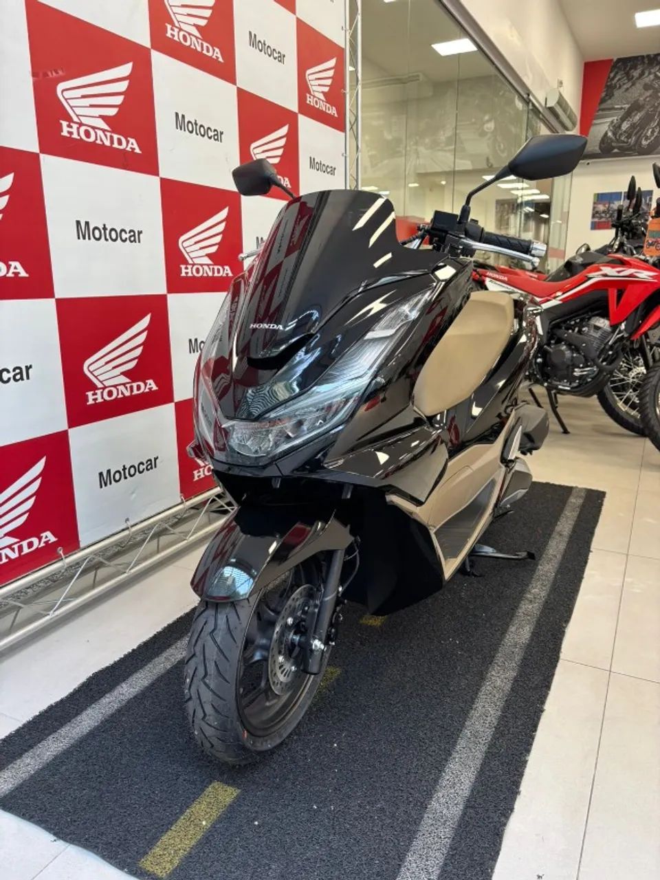 PCX 160 DLX 