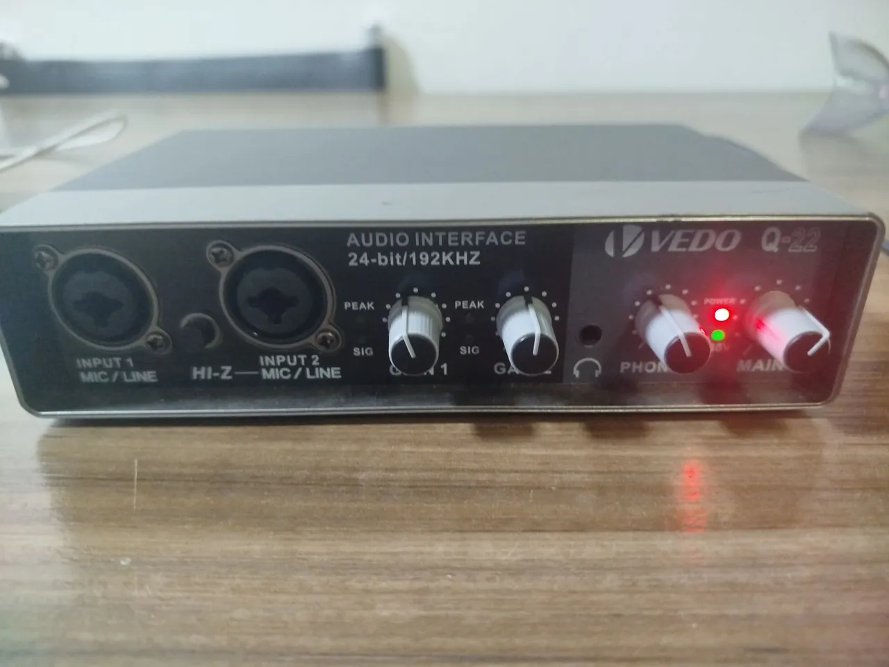 Interface de Áudio VEDO Q-22 24-bit/192kHz