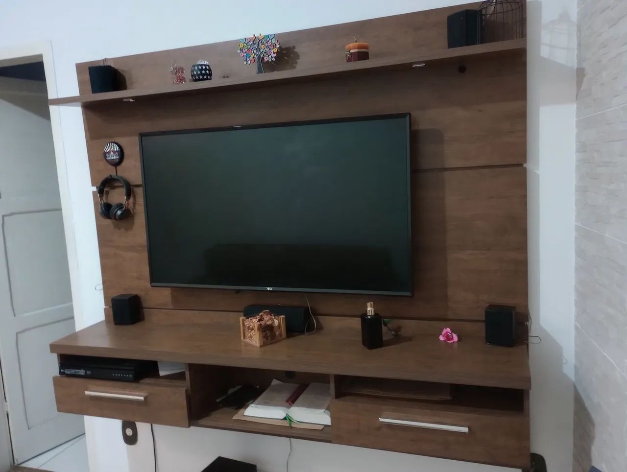Complete TV Stand with Panel419421038660833280