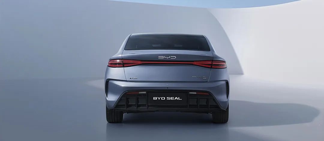 BYD Seal 2025 | Sedã 100% elétrico com potência de super esportivo | Porta-malas 400L - Foto 2