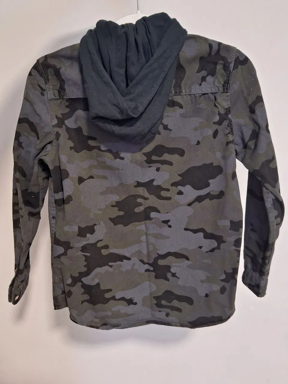 Camisa Camuflada com Capuz Infantil - Foto 2