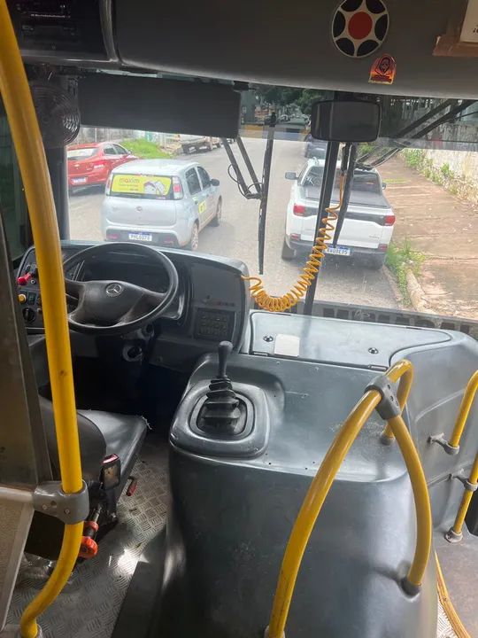 Ônibus  1721 ano 2013 Mercedes bens - Foto 5