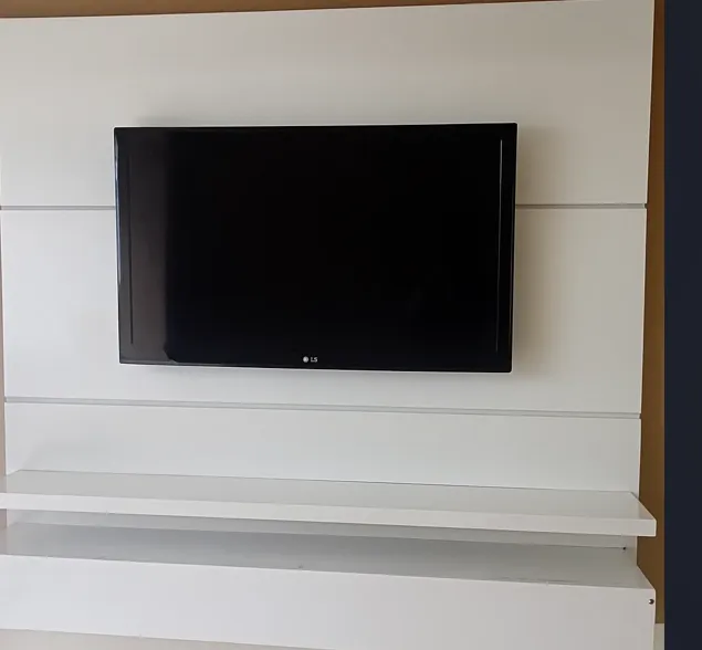 PAINEL PARA TV DE 60 PG (COM AVARIAS)