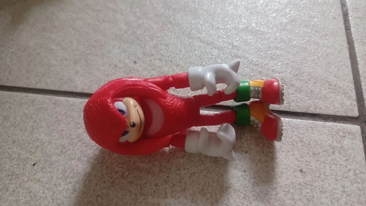 Boneco Knuckles Sonic