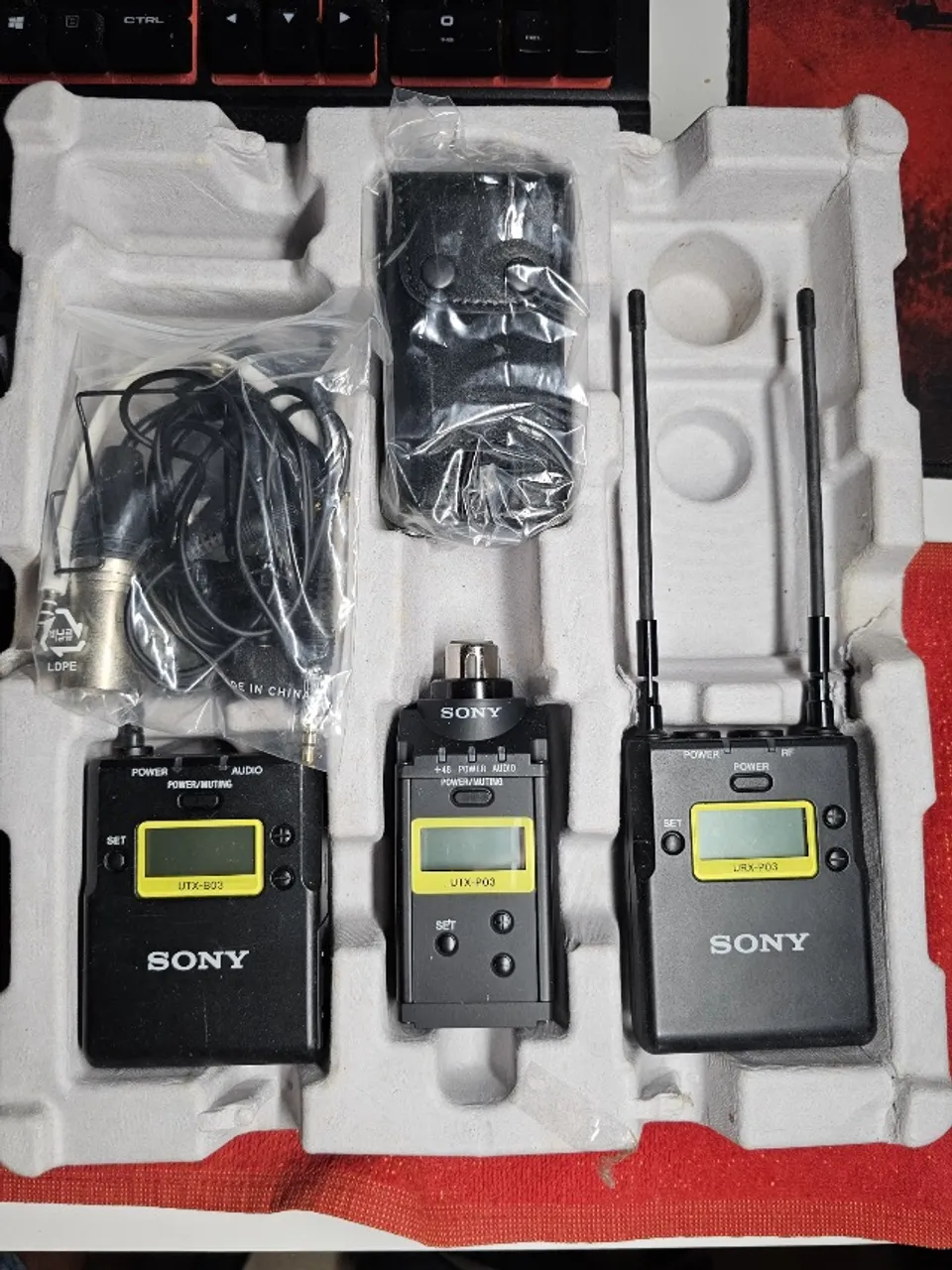 Microfone Sony de lapela UWP-D16 em perfeito estado