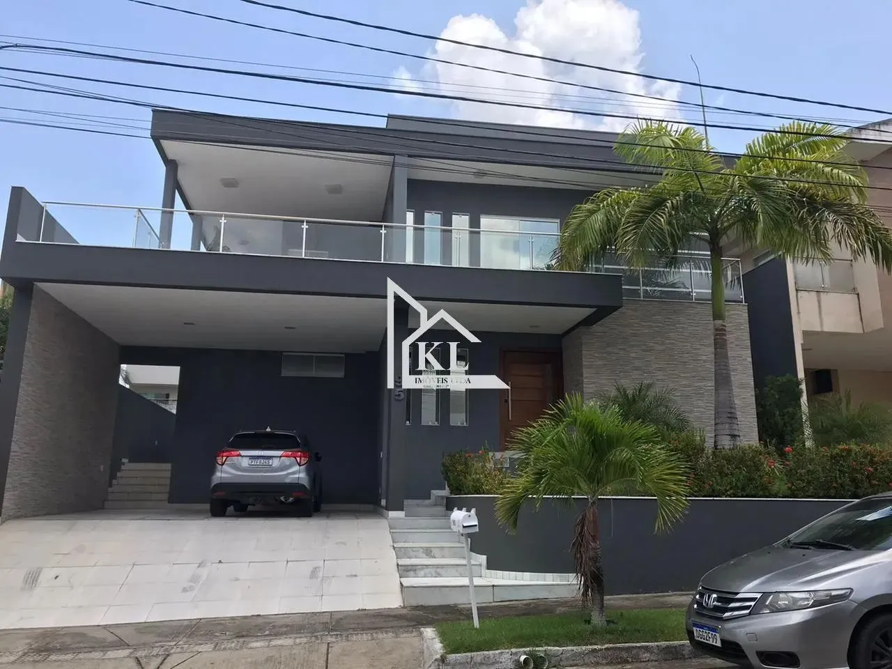 Alto Padrão - 4 Suites - Sombra - 450M2 - Área Gourmet - Pìscina - Placa Solar - Bosque do